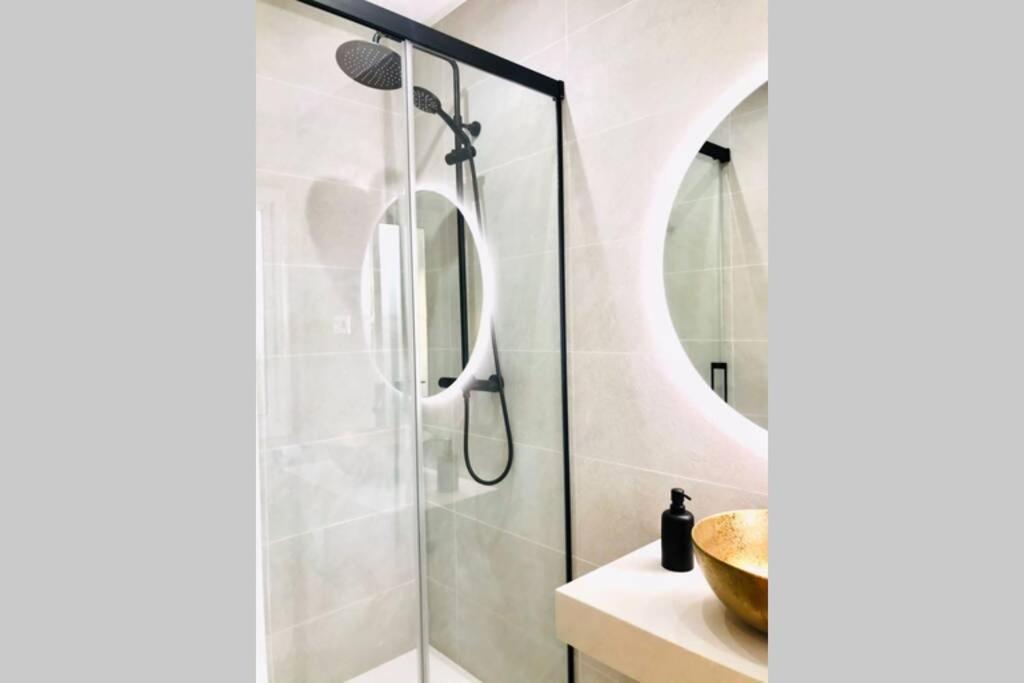 Andalucia I & Balcony By Ele Apartments Malaga Ngoại thất bức ảnh